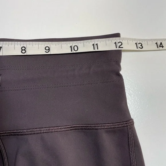 Vuori Daily Split Flare Athletic Legging Yoga Training Sleek Stretchy Size Small - Picture 10 of 14